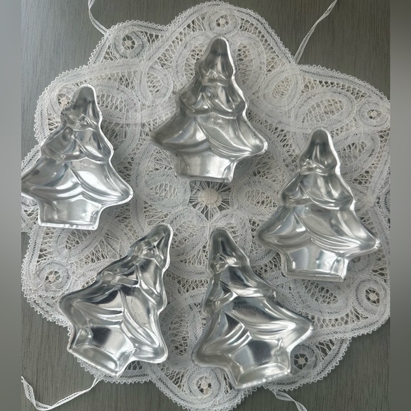 VINTAGE LOT 5 CHRISTMAS TREE BAKING PAN molds - Picture 1 of 4